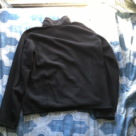 The North Face Black Sweater size small - Picture 2 of 4